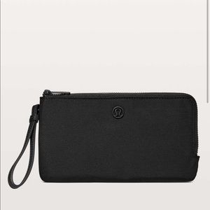 Lululemon double up wristlet